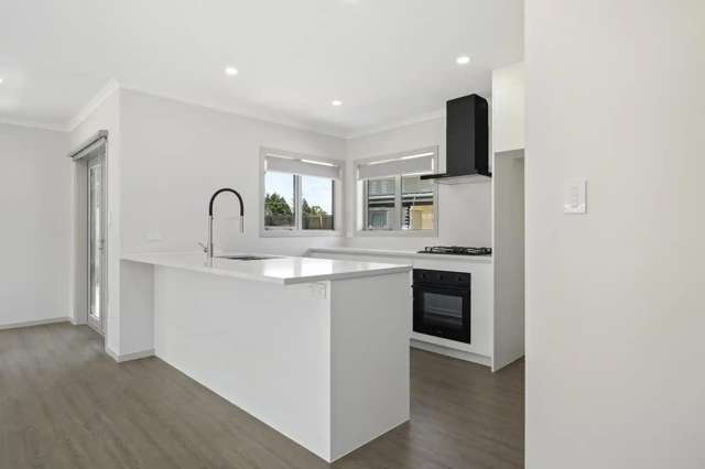 B/15 Noni Street 11211_4