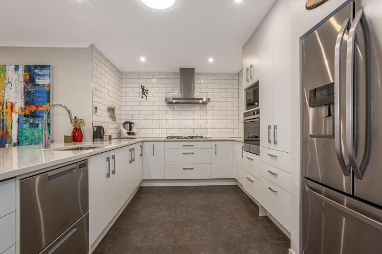 15 Ashwood Street Woodridge_11