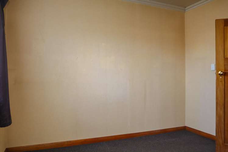 1 Ross Street Dunollie_26