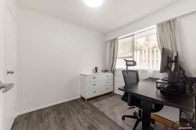 1/7 Leigh Terrace Glenfield_4