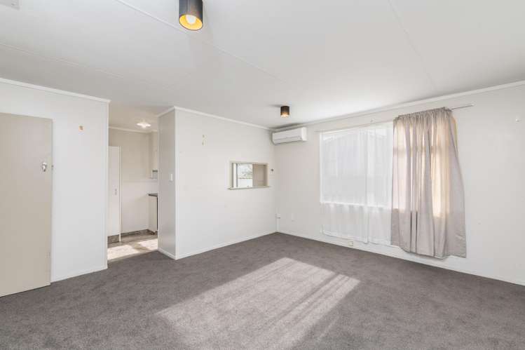 21 Brownlie Crescent_2