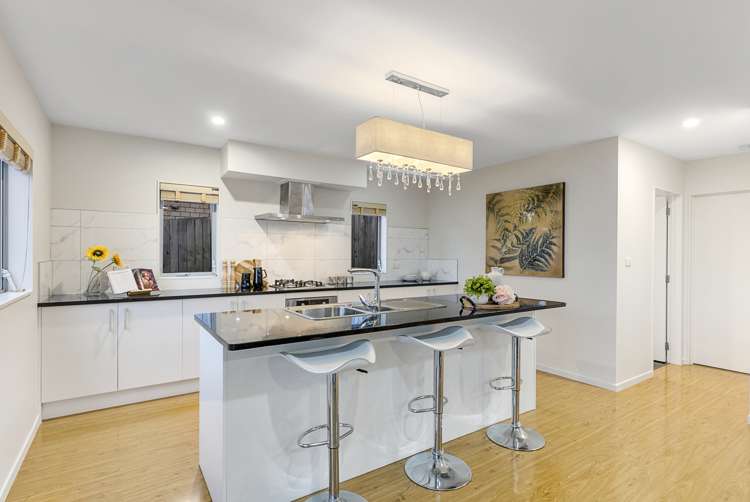 2 Crestview Rise Papakura_9