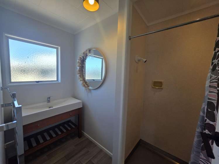 96 Karewa Parade 1131_9