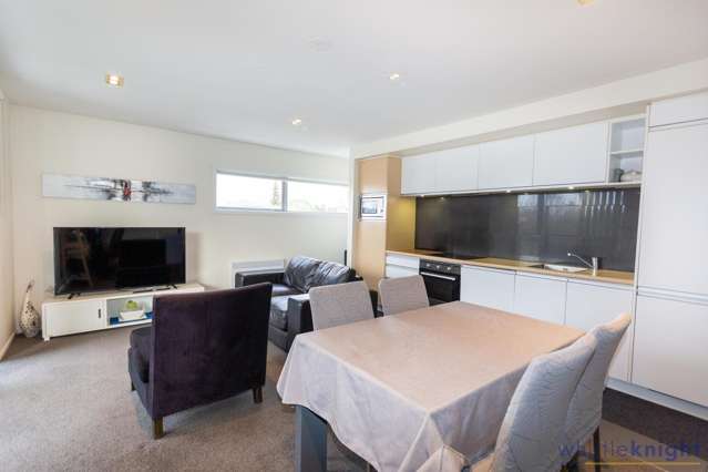 2H/193 Riccarton Road Riccarton_2