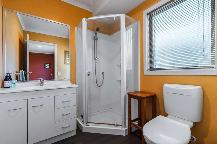 5 Woburn Place Nukuhau_17