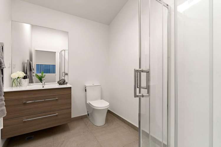 2/152 The Parade Island Bay_16