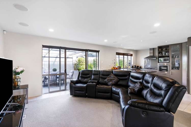 91 Baverstock Road Flat Bush_4