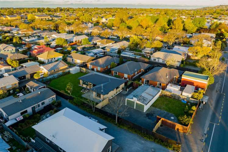 327 Ferry Road Waltham_20