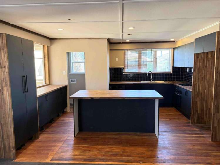 8 Rutland Street 10516_1