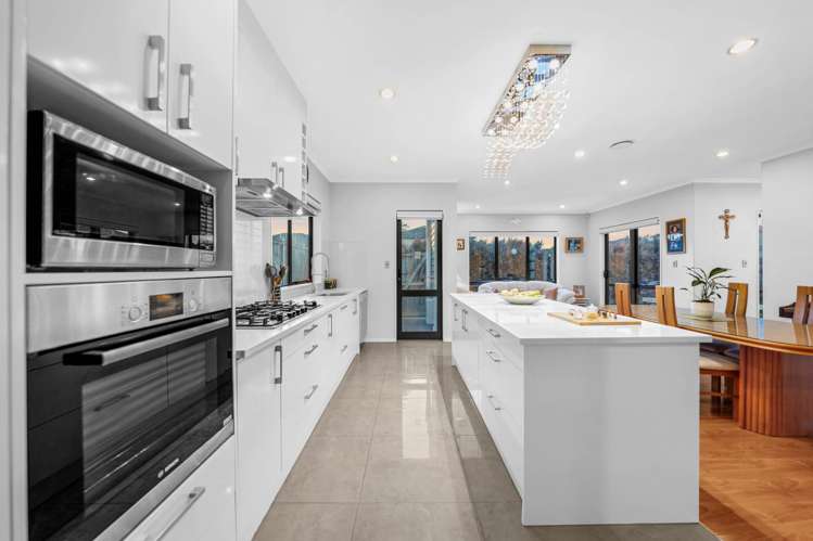 63 Castlederg Drive Flat Bush_9