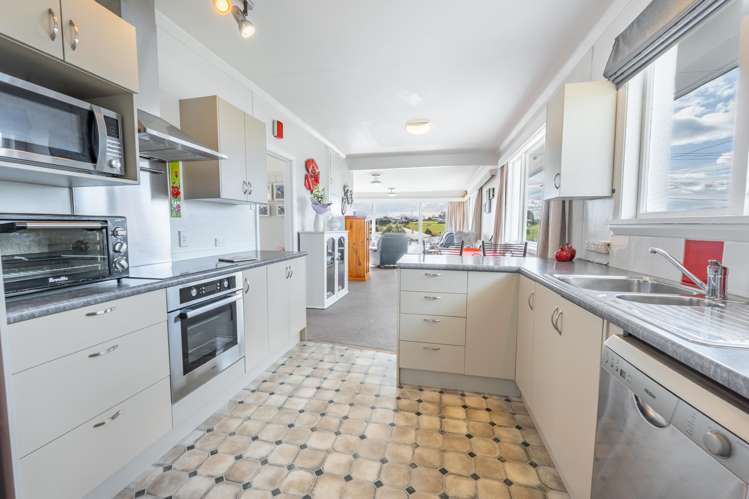 78 Grants Road Marchwiel_11