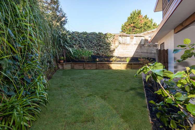 1/8 Cleary Road Panmure_9