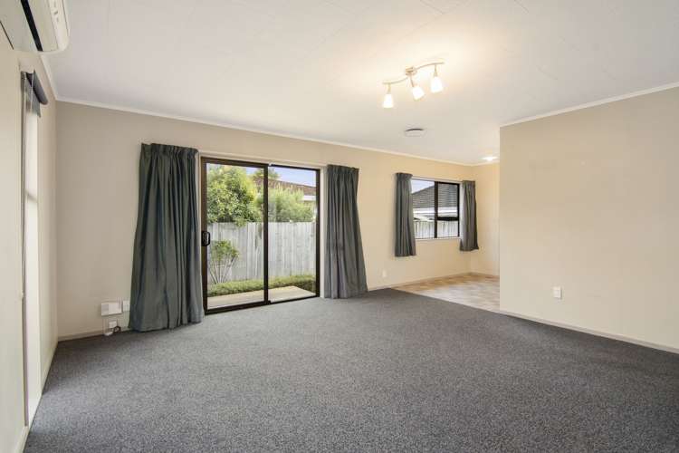 2/50 Polstead Road Stoke_11