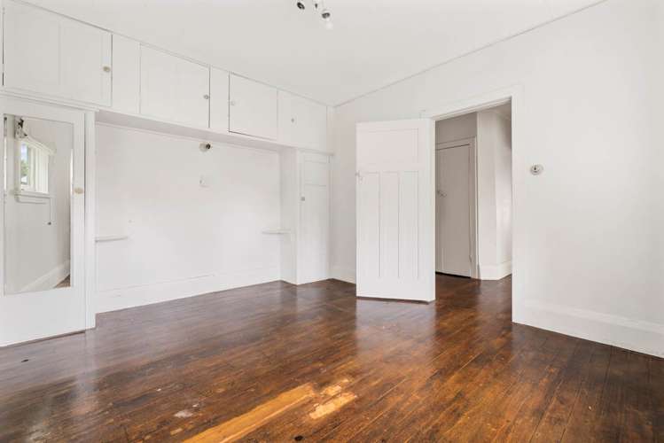 51 Whitford Park Road Whitford_17