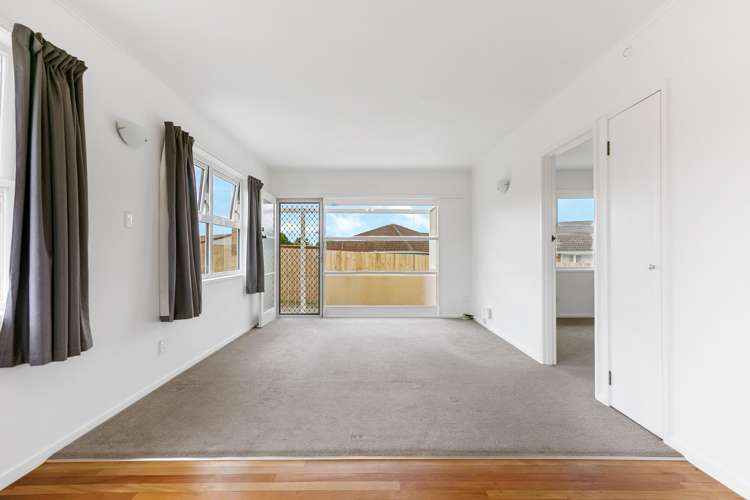 2/33 Malone Road Mount Wellington_15