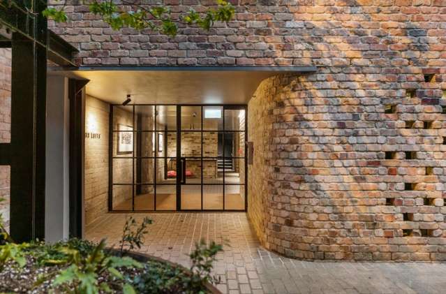 10/15a Augustus Terrace Parnell_2