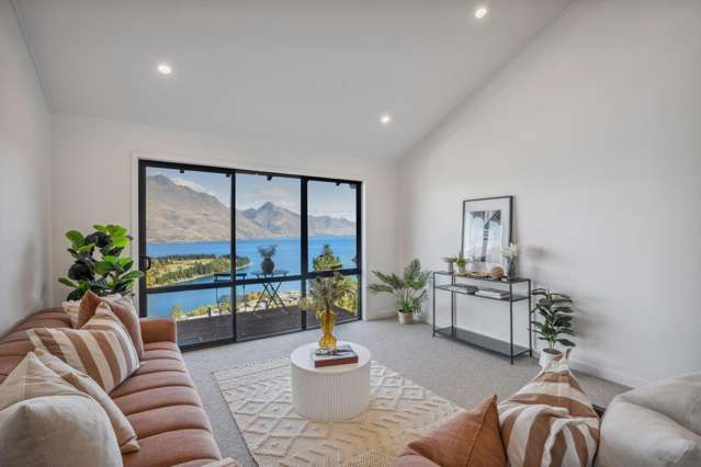 69/8 Edinburgh Drive Queenstown Hill_1