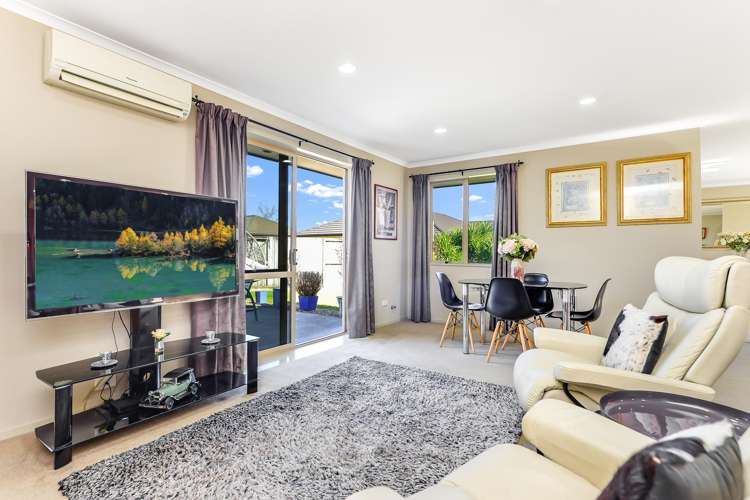 57 Aquila Crescent Rototuna North_11