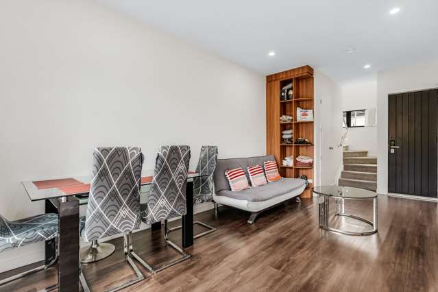 The Perfect Entry-Level Opportunity!