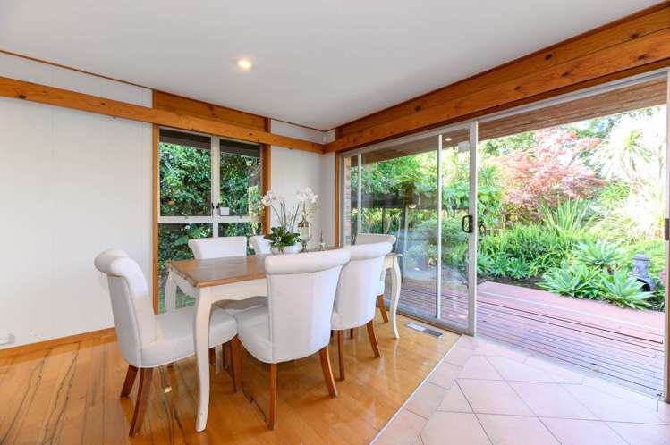 2 Meadway Sunnyhills_21