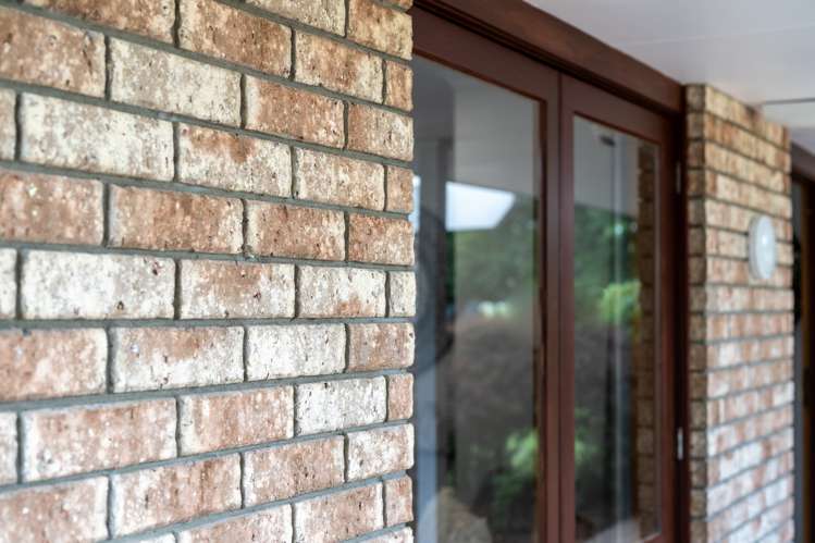 21 Cowley Drive Leamington_25