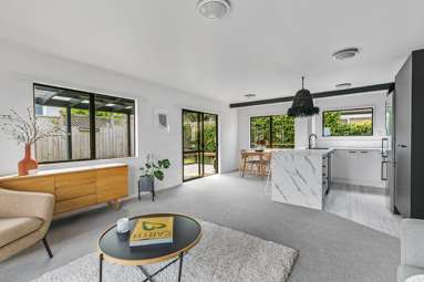 32A Fairlands Avenue_3