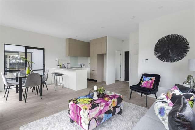 61-B Andrew Road 10679_1