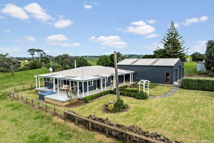 290 Pollok Wharf Road Pollok_0