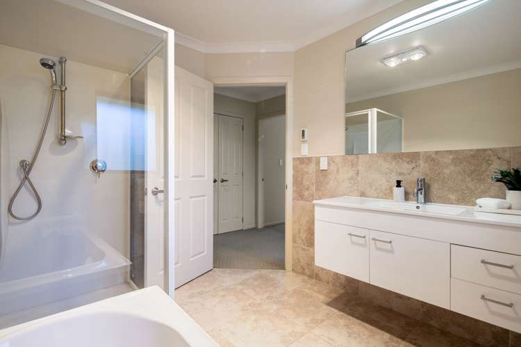 7 Emilia Lane Whatawhata_19