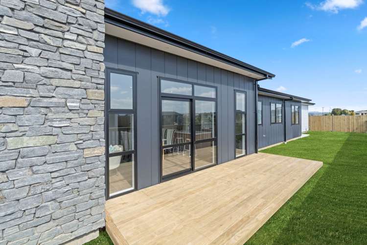 17 Korowhiti Road Clarks Beach_21