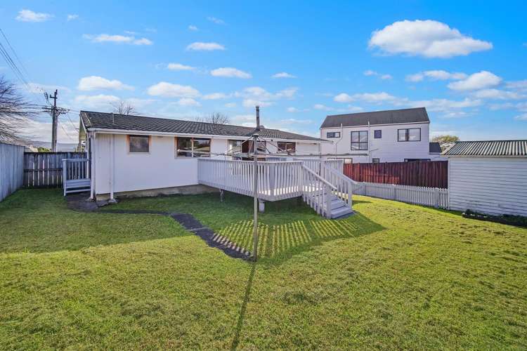 106 Woodglen Road 1665_2