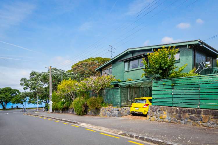 2 Flagstaff Terrace Devonport_17