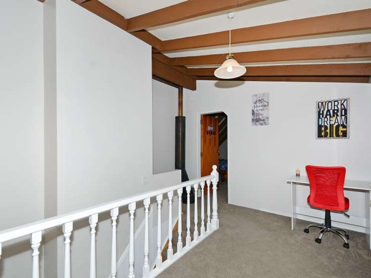 13 King Charles Drive Kingsley Heights_17