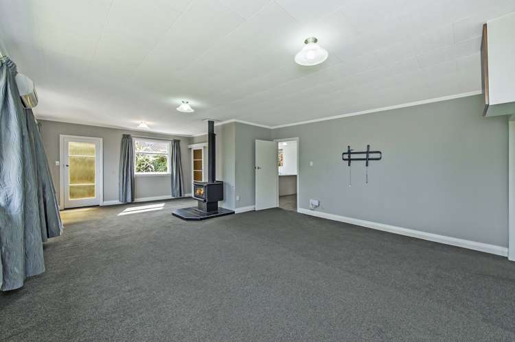 29 Sarsfield Street Southbridge_3