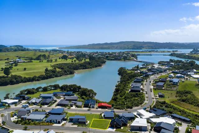 9 Maataitai Road Raglan_2