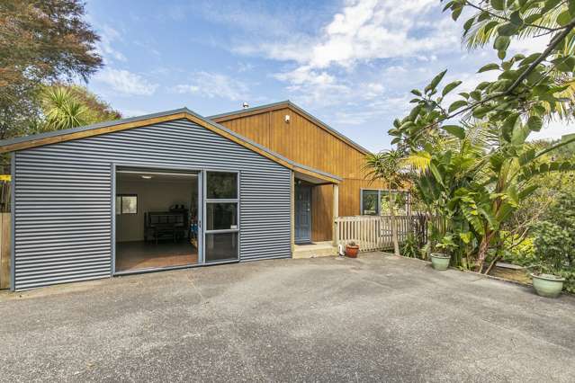 76 Carlton Crescent Maraetai_1