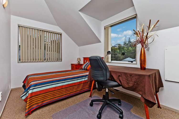 2/615 East Coast Road Browns Bay_21