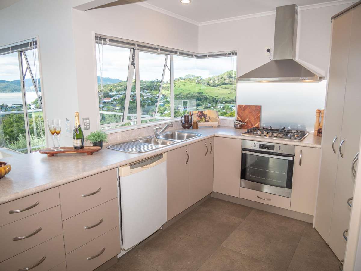 11 Christine Drive_4