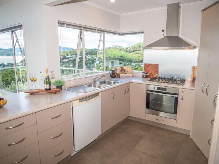 11 Christine Drive Coopers Beach_8