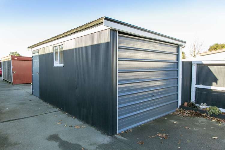 2/195 Walnut Avenue Ashburton_15