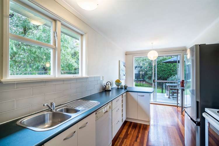 2 Nutsey Avenue Northcote_6