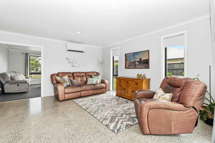 33 Pengover Avenue Leamington_11