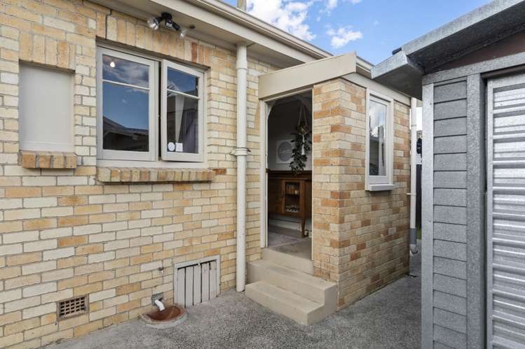 9a Saint Olpherts Avenue Hamilton East_21