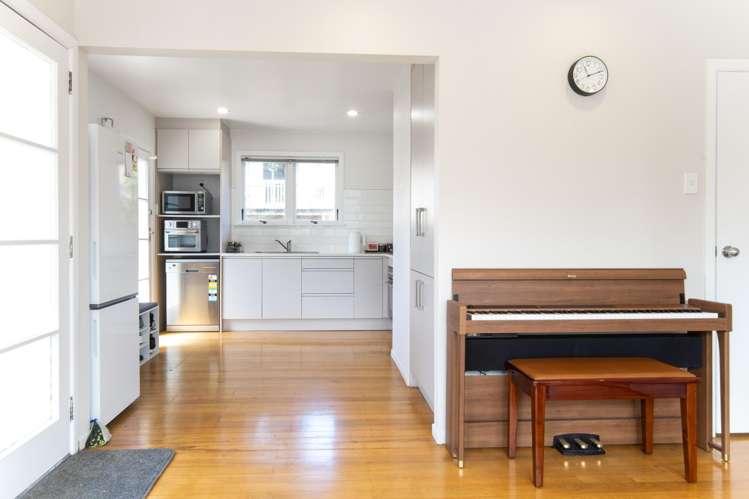 4/67A Mount Smart Road Onehunga_16