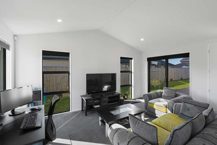 33 Falcon Road Rolleston_17