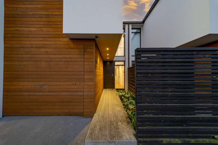 129 Edgeware Road St Albans_19