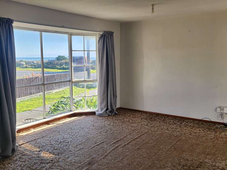 100 Domett Esplanade Cobden_5