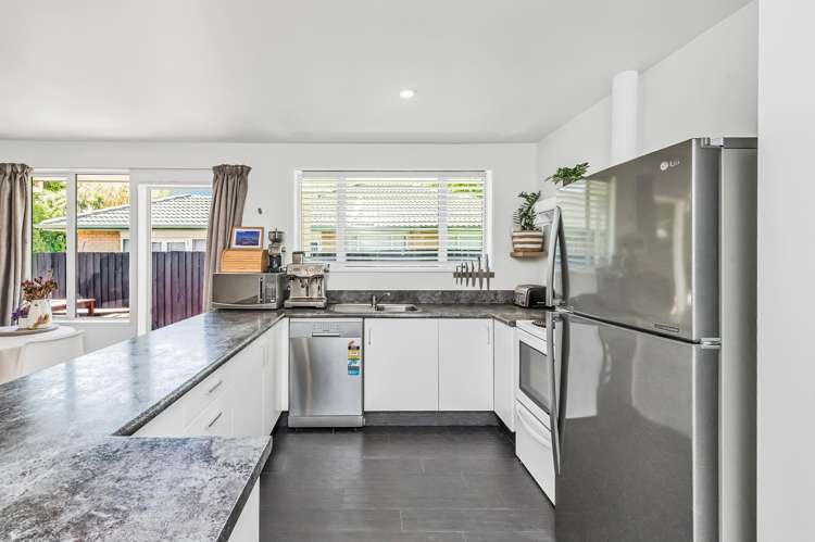 3/11 Grove Road Addington_5