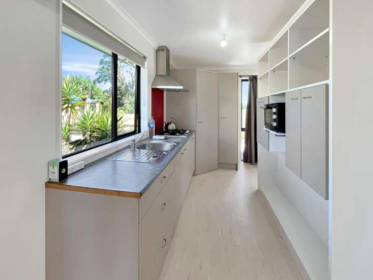 311 NEWBURY LINE 10642_1