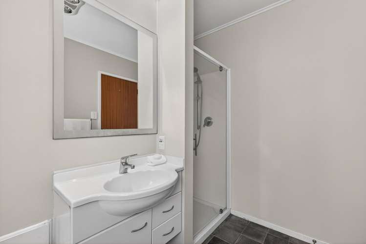 98 Eban Avenue Hillcrest_30